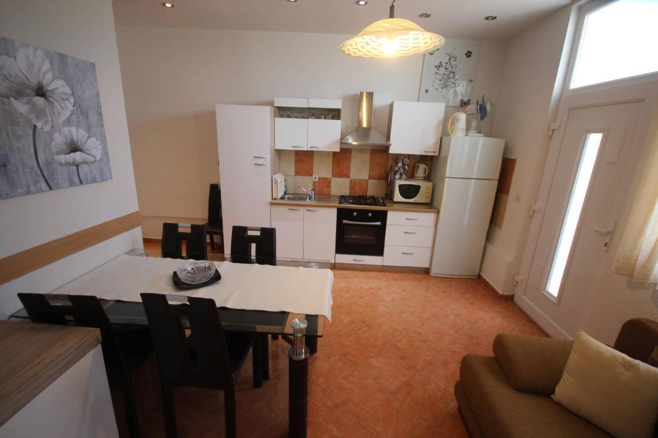 Family Apartment Mirela Borik Ζαντάρ Εξωτερικό φωτογραφία