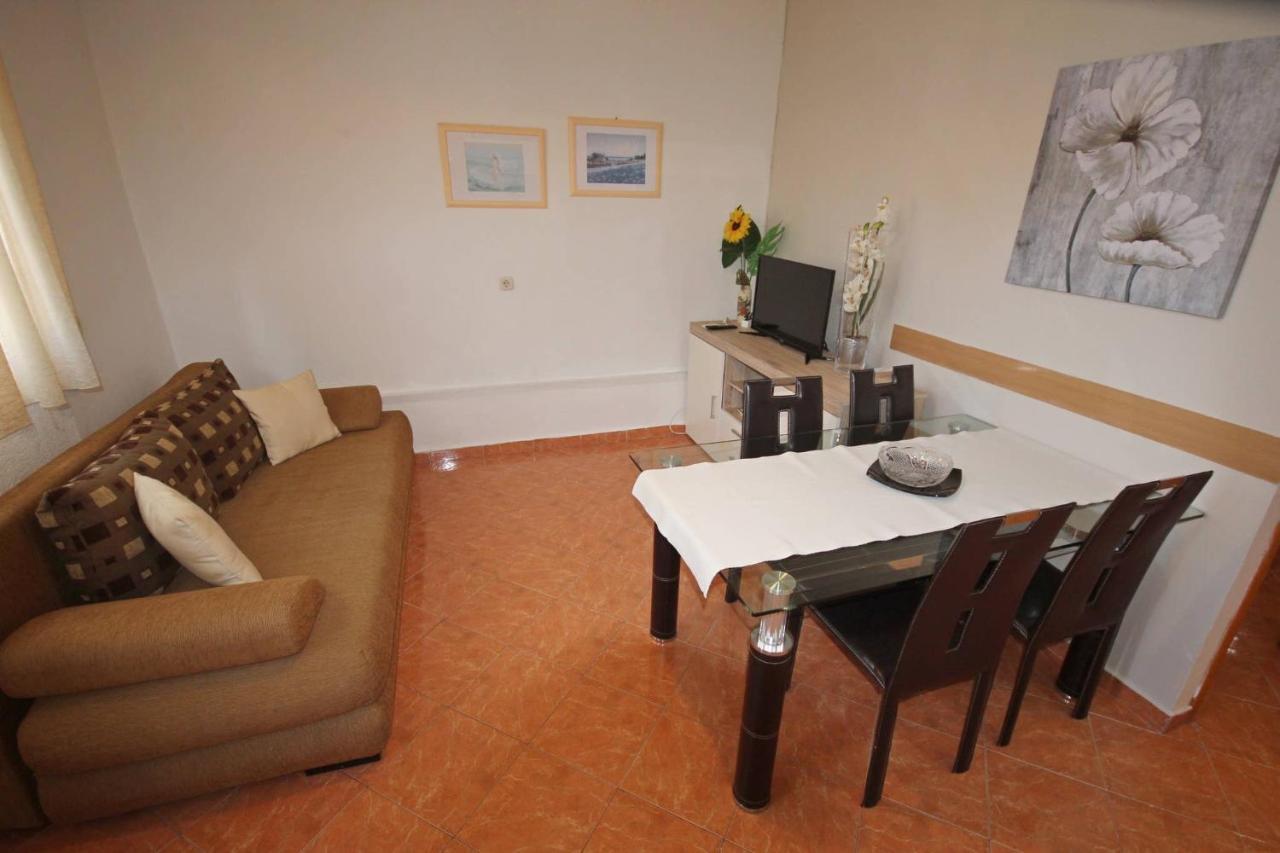 Family Apartment Mirela Borik Ζαντάρ Εξωτερικό φωτογραφία